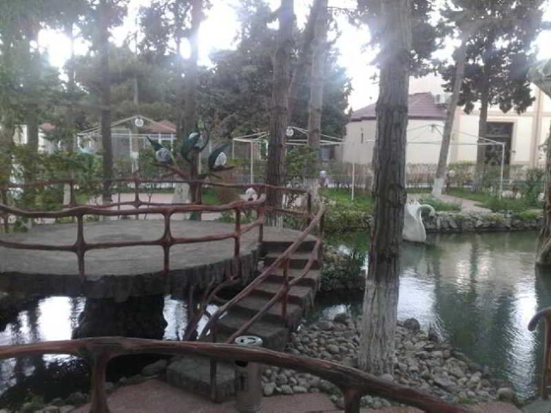 Titanik Hotel Baku Exterior photo