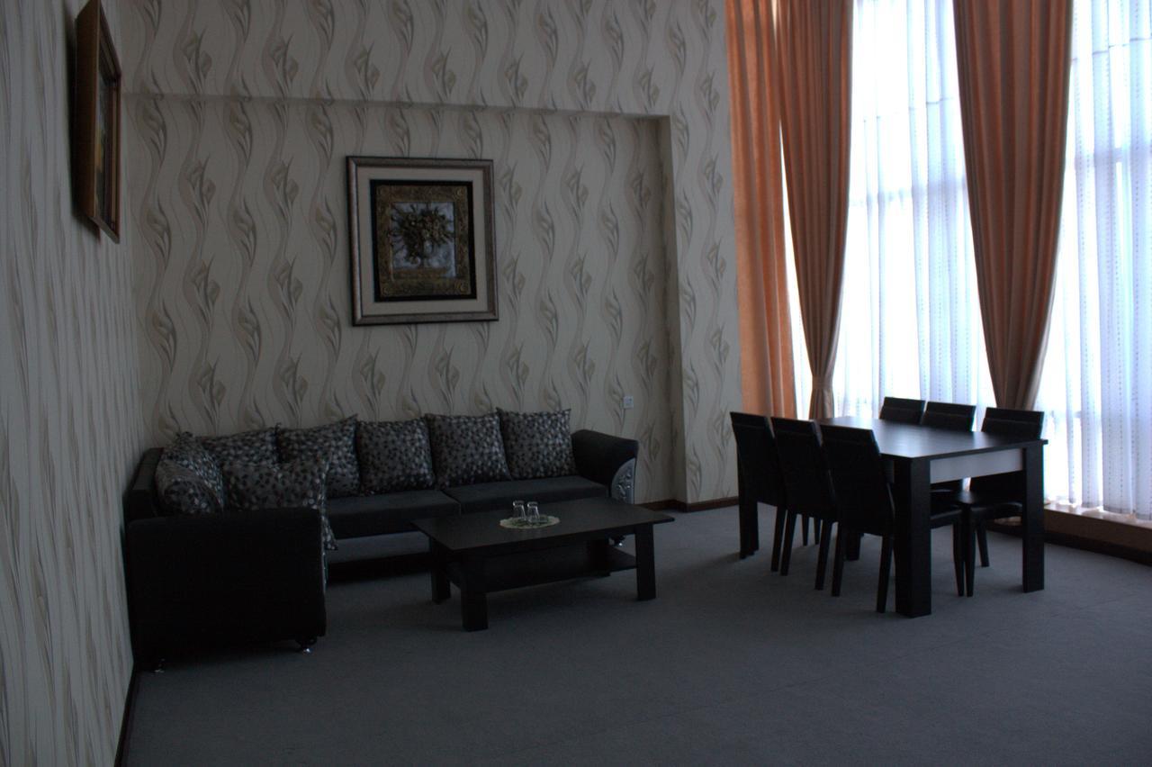 Titanik Hotel Baku Exterior photo